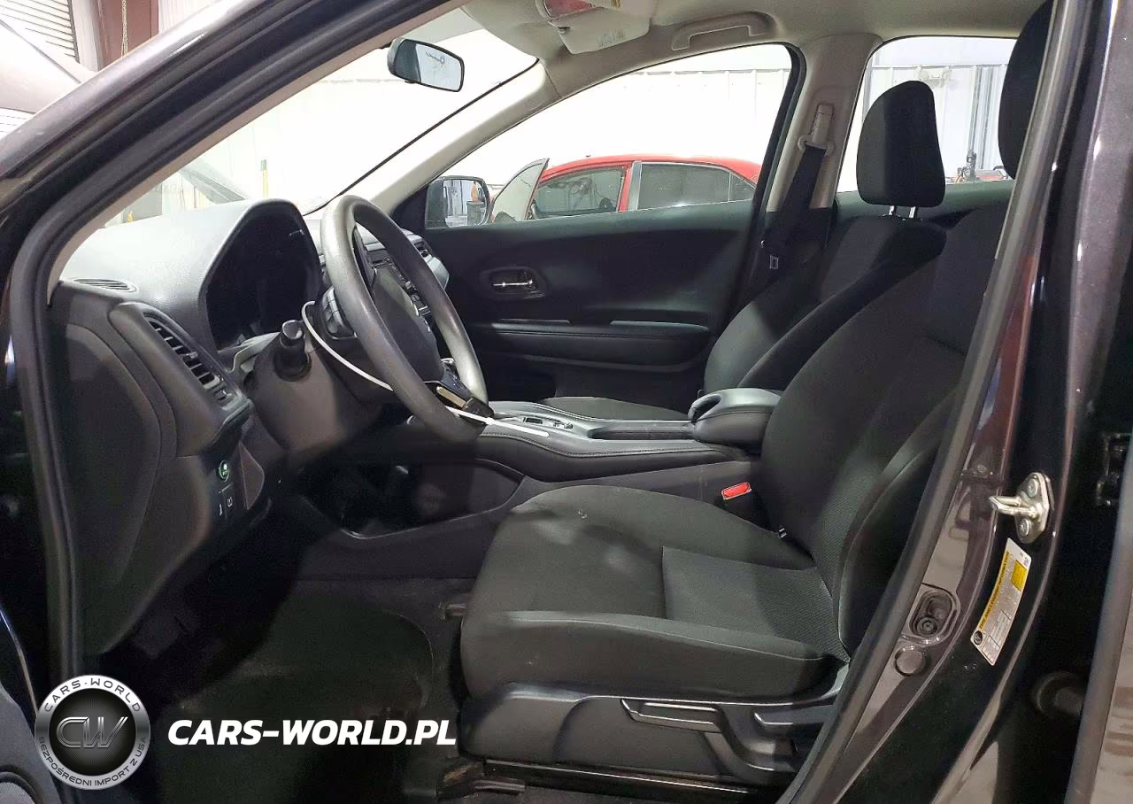 2018 Honda Hr-V Lx VIN:3CZRU6H30JG721956 - 7