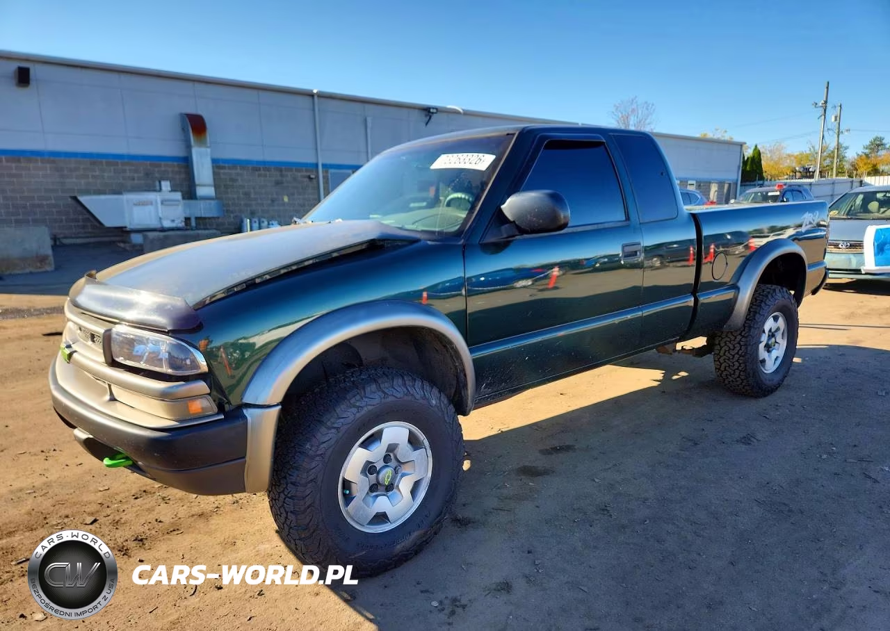 2002 Chevrolet S Truck S10 VIN:1GCCT19W228134949 - 1