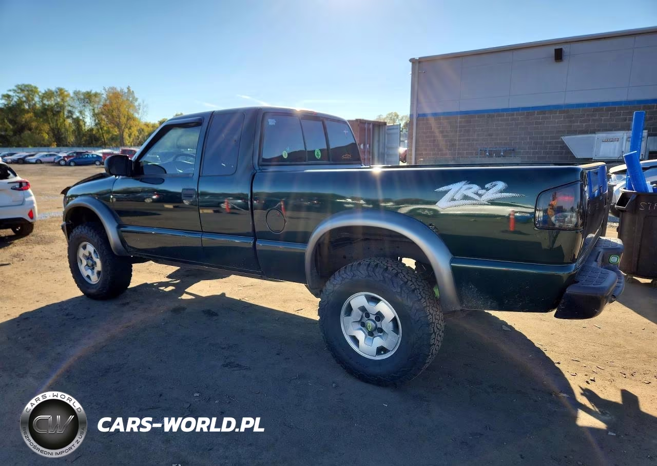 2002 Chevrolet S Truck S10 VIN:1GCCT19W228134949 - 2