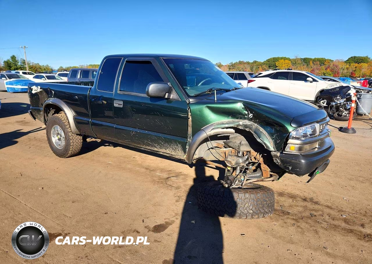 2002 Chevrolet S Truck S10 VIN:1GCCT19W228134949 - 4