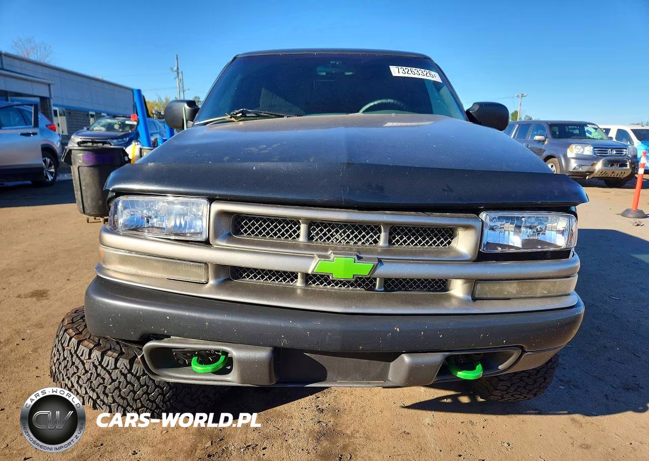 2002 Chevrolet S Truck S10 VIN:1GCCT19W228134949 - 5