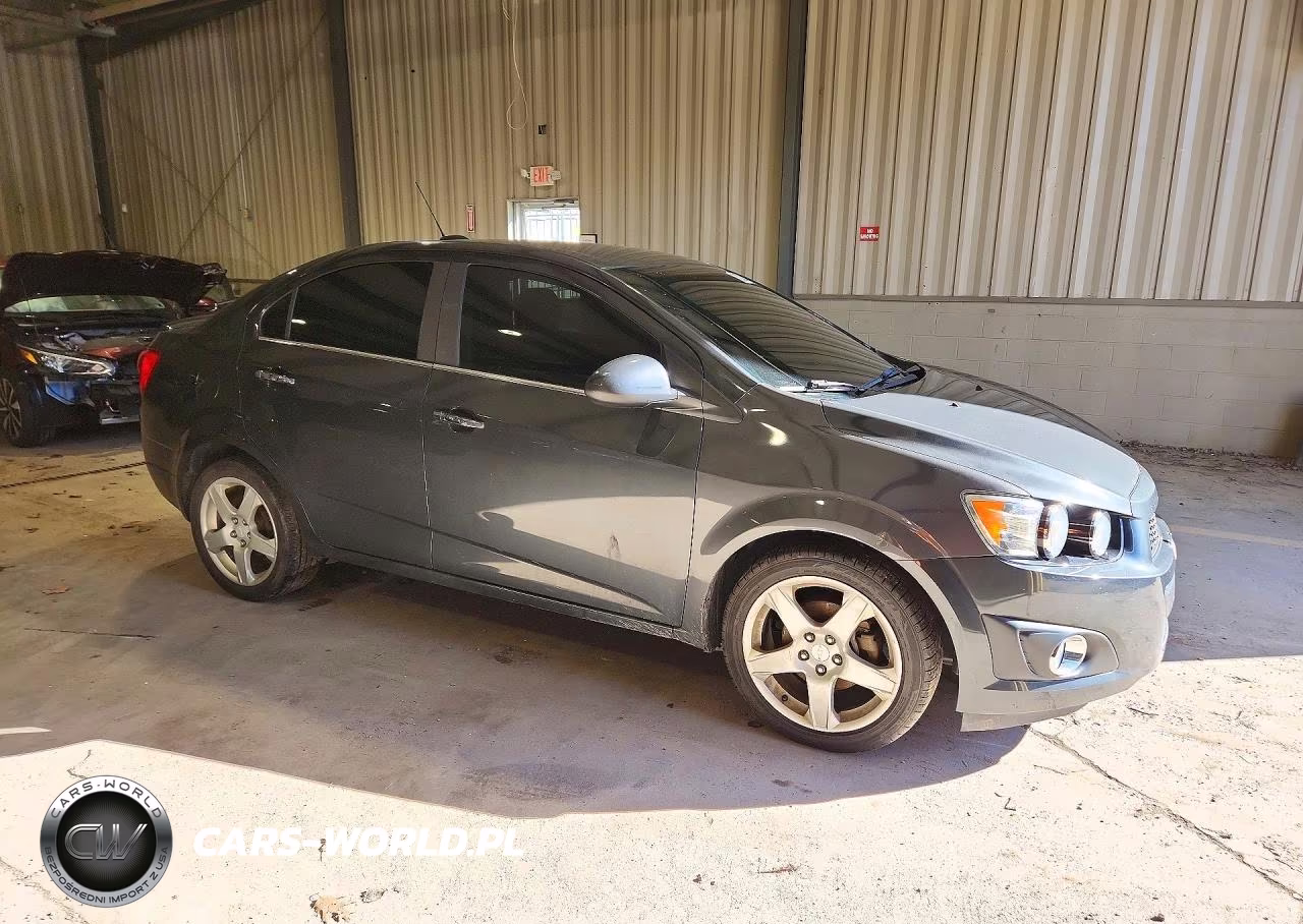 2015 Chevrolet Sonic Ltz VIN:1G1JE5SB4F4110464 - 4