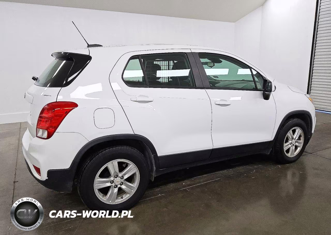 2021 Chevrolet Trax Ls VIN:KL7CJKSM3MB368282 - 3