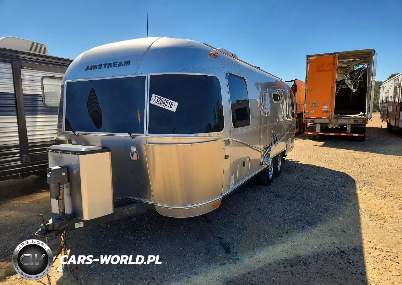 2015 Airstream Flying Cloud Series VIN:1STX9YJ26FJ531260 - 2