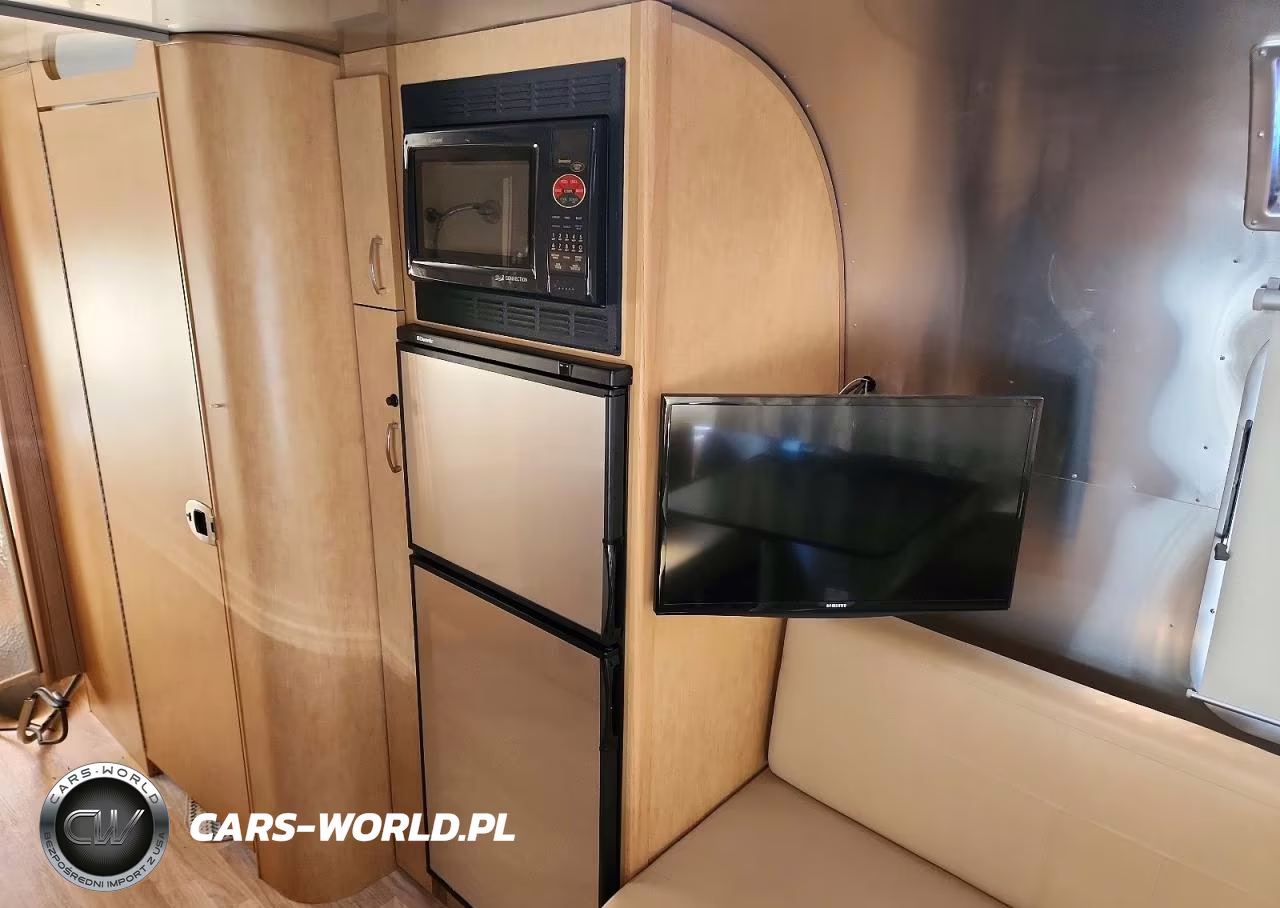 2015 Airstream Flying Cloud Series VIN:1STX9YJ26FJ531260 - 6