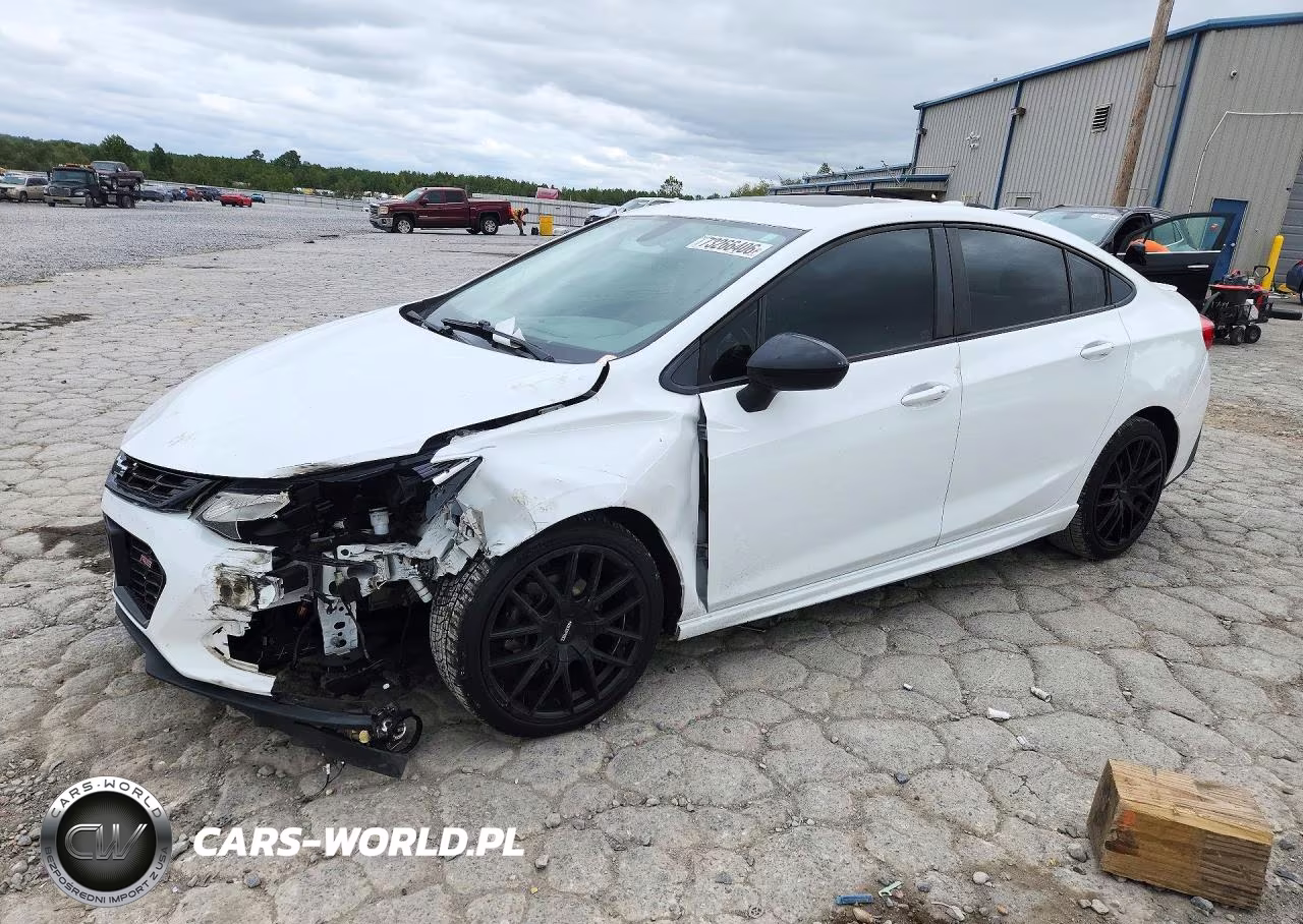 2018 Chevrolet Cruze Lt VIN:1G1BE5SM9J7111123 - 1