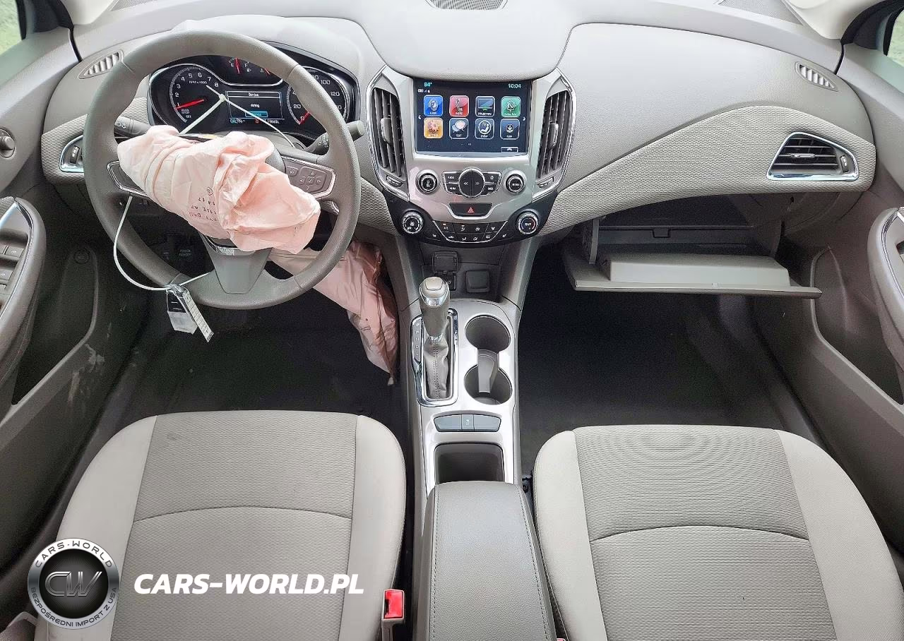 2018 Chevrolet Cruze Lt VIN:1G1BE5SM9J7111123 - 8
