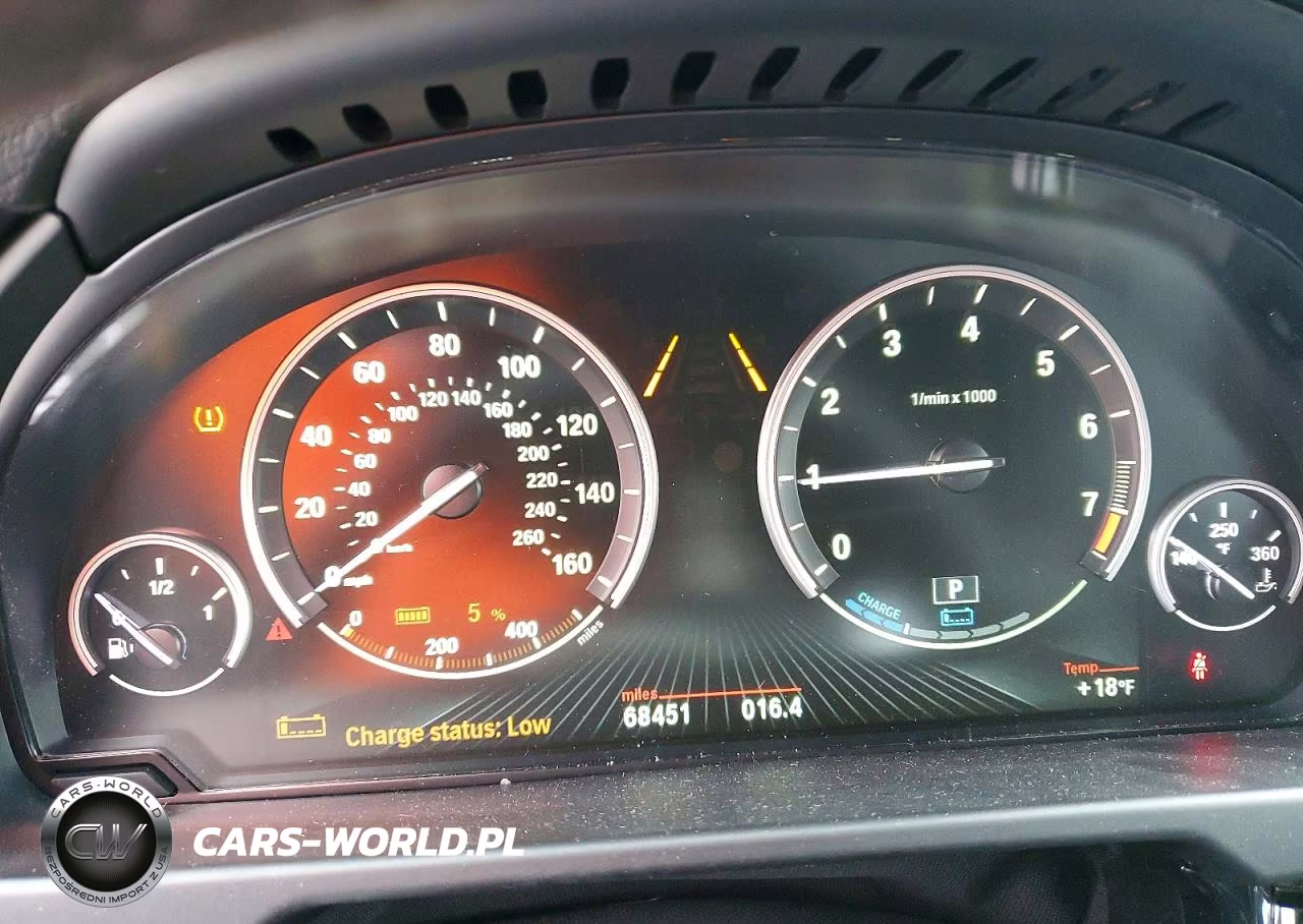 2018 BMW X5 Xdr40E VIN:5UXKT0C57J0V99762 - 9