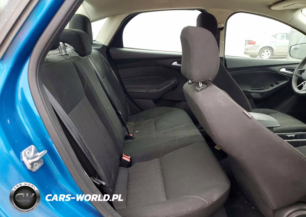 2017 Ford Focus Se VIN:1FADP3FE5HL214127 - 10