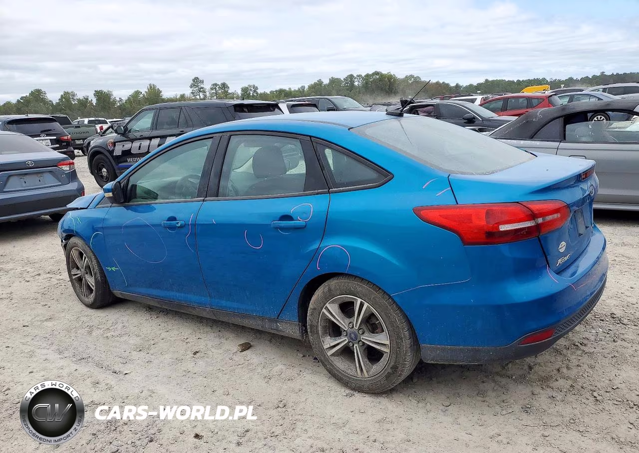 2017 Ford Focus Se VIN:1FADP3FE5HL214127 - 2
