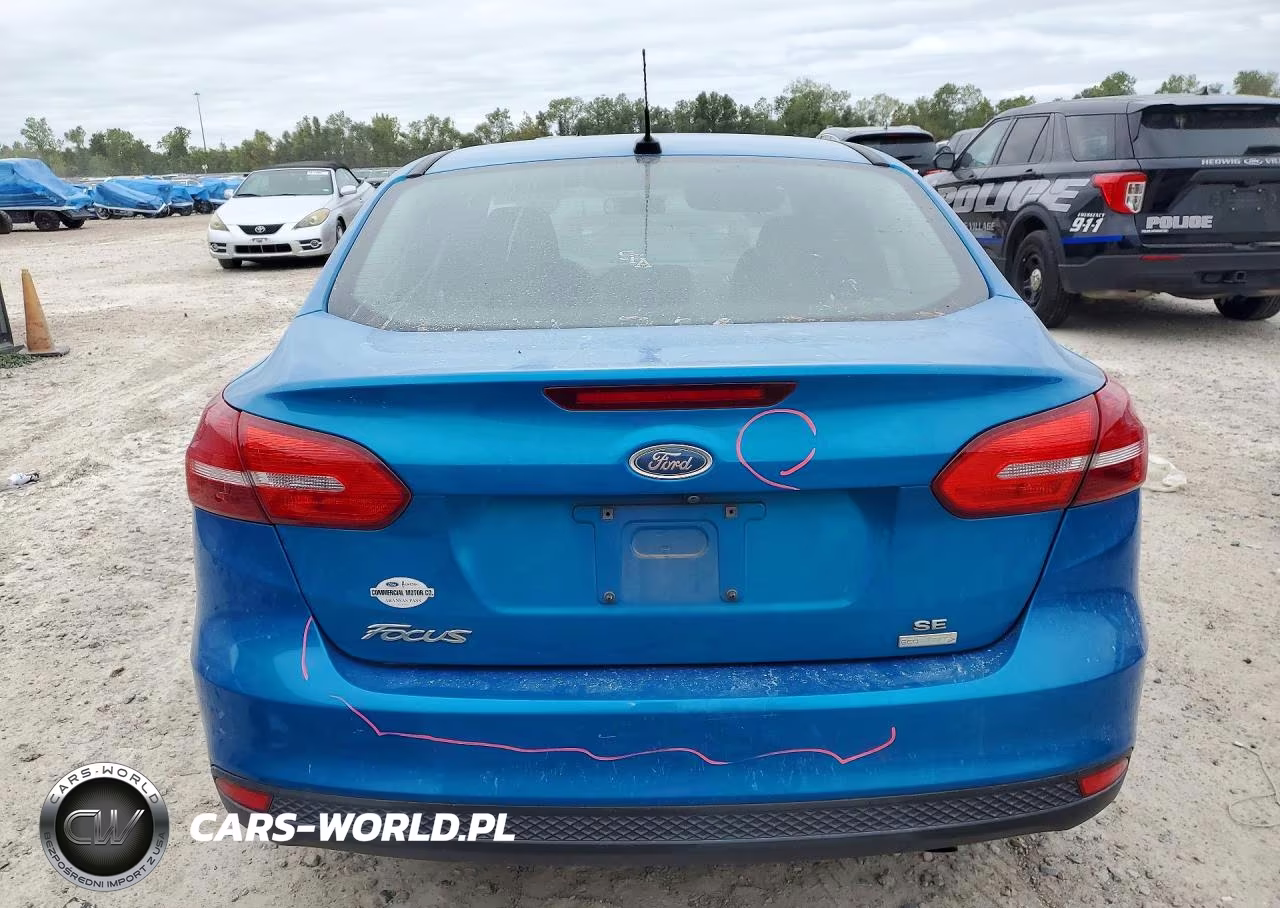 2017 Ford Focus Se VIN:1FADP3FE5HL214127 - 6