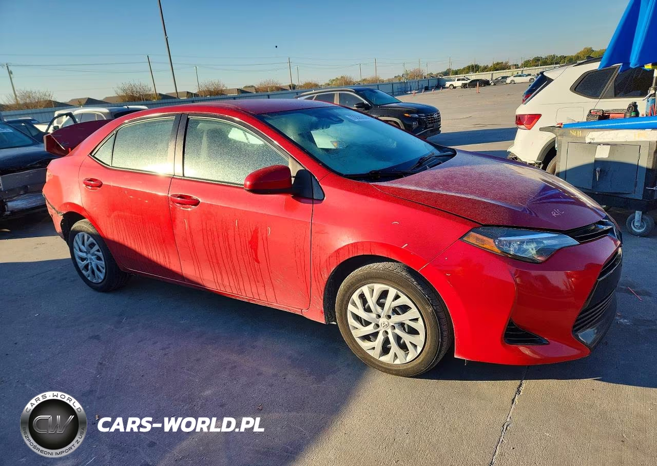 2017 Toyota Corolla Le VIN:5YFBURHE4HP706536 - 4