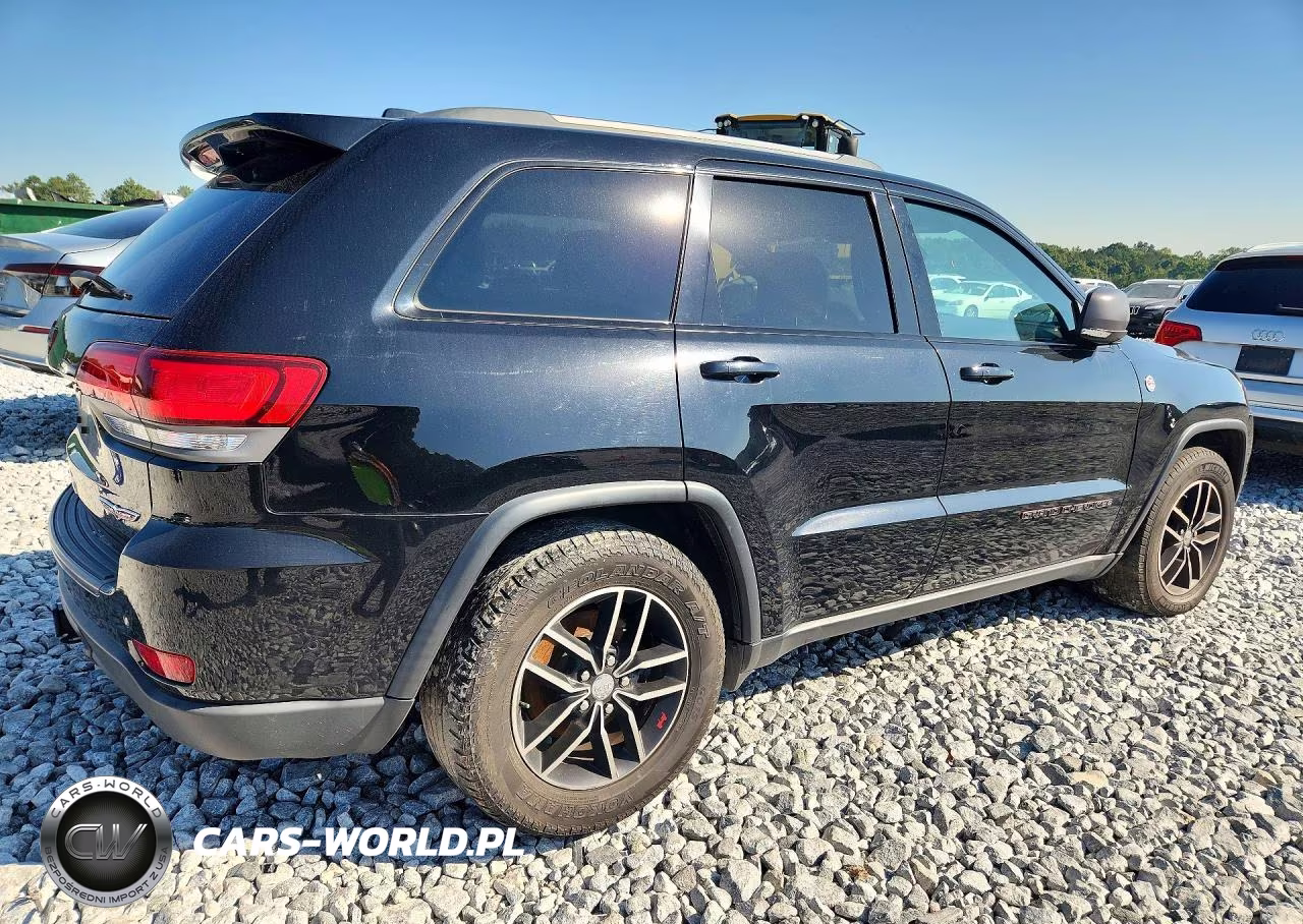 2017 Jeep Grand Cherokee Trailhawk VIN:1C4RJFLG7HC674141 - 3