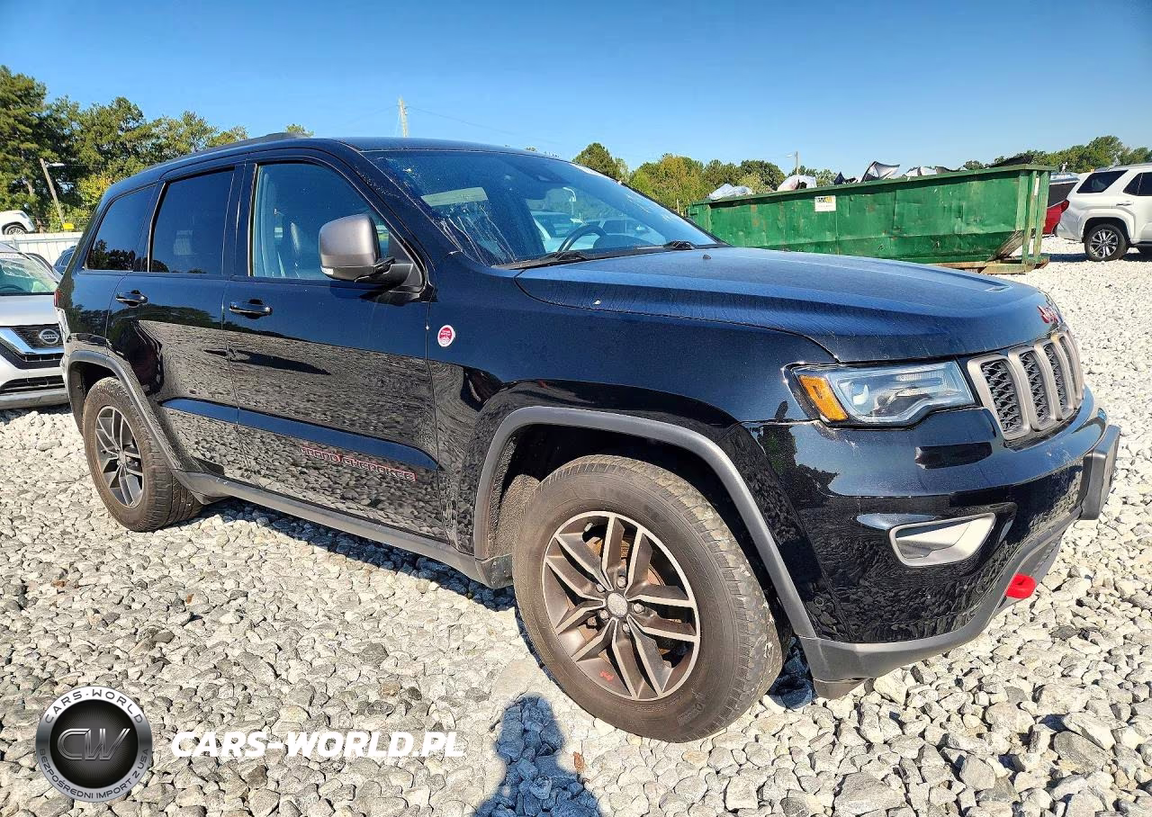 2017 Jeep Grand Cherokee Trailhawk VIN:1C4RJFLG7HC674141 - 4