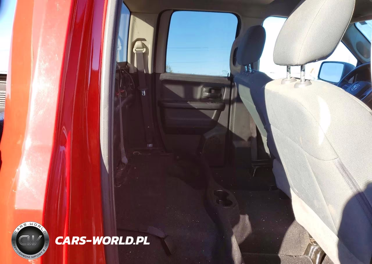 2019 Ram 1500 Classic Tradesman VIN:1C6RR7FT8KS507976 - 10