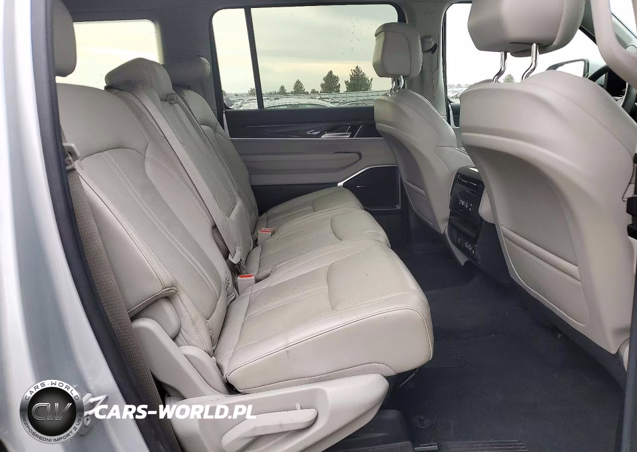 2022 Jeep Wagoneer Series Ii VIN:1C4SJVBT2NS146342 - 11
