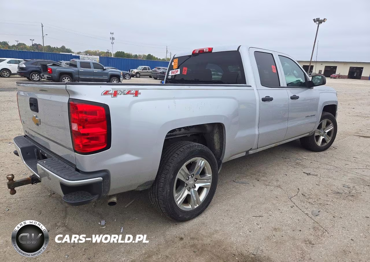 2016 Chevrolet Silverado K1500 Custom VIN:1GCVKPEC3GZ184626 - 3