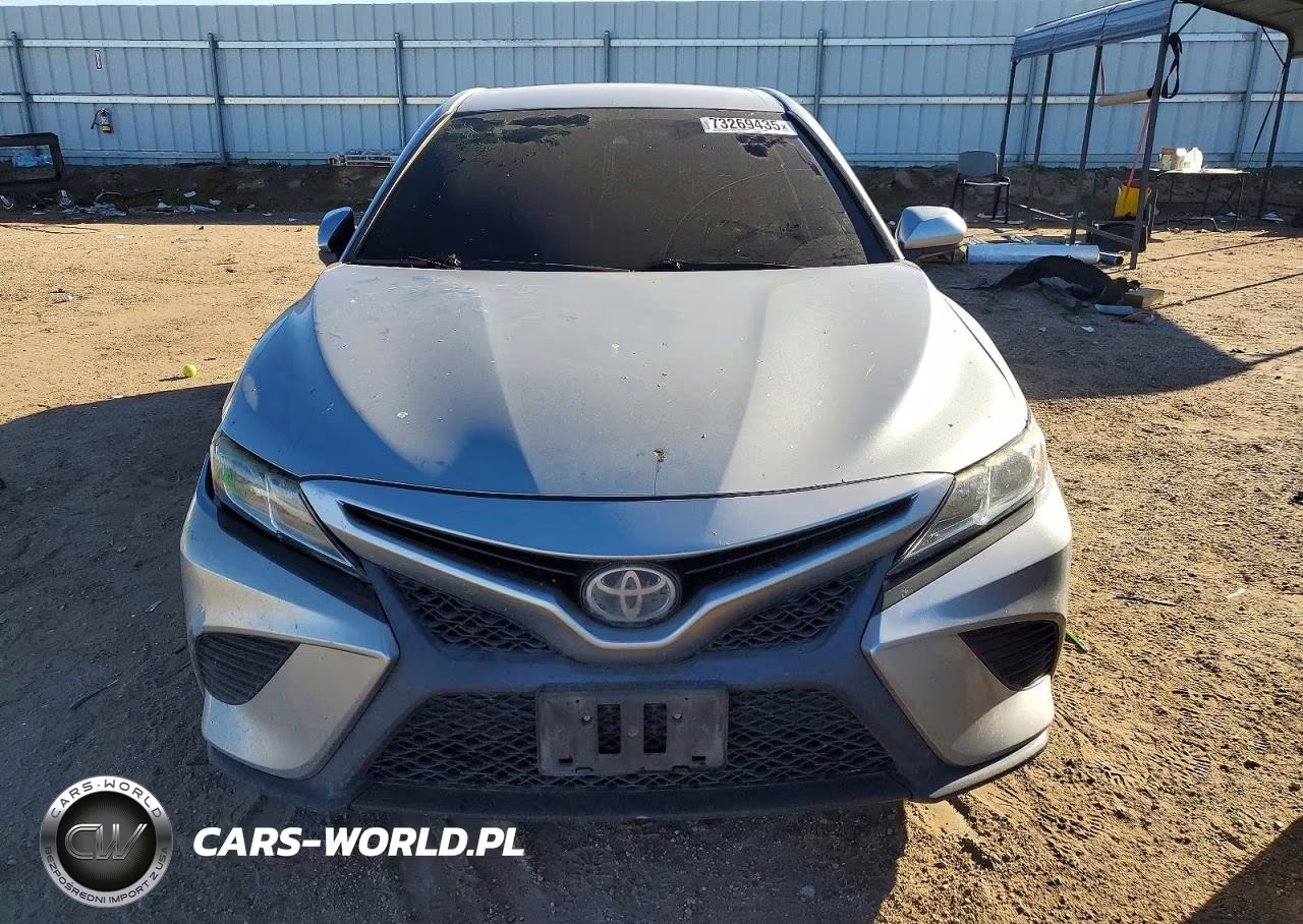2018 Toyota Camry L VIN:4T1B11HK4JU066056 - 5