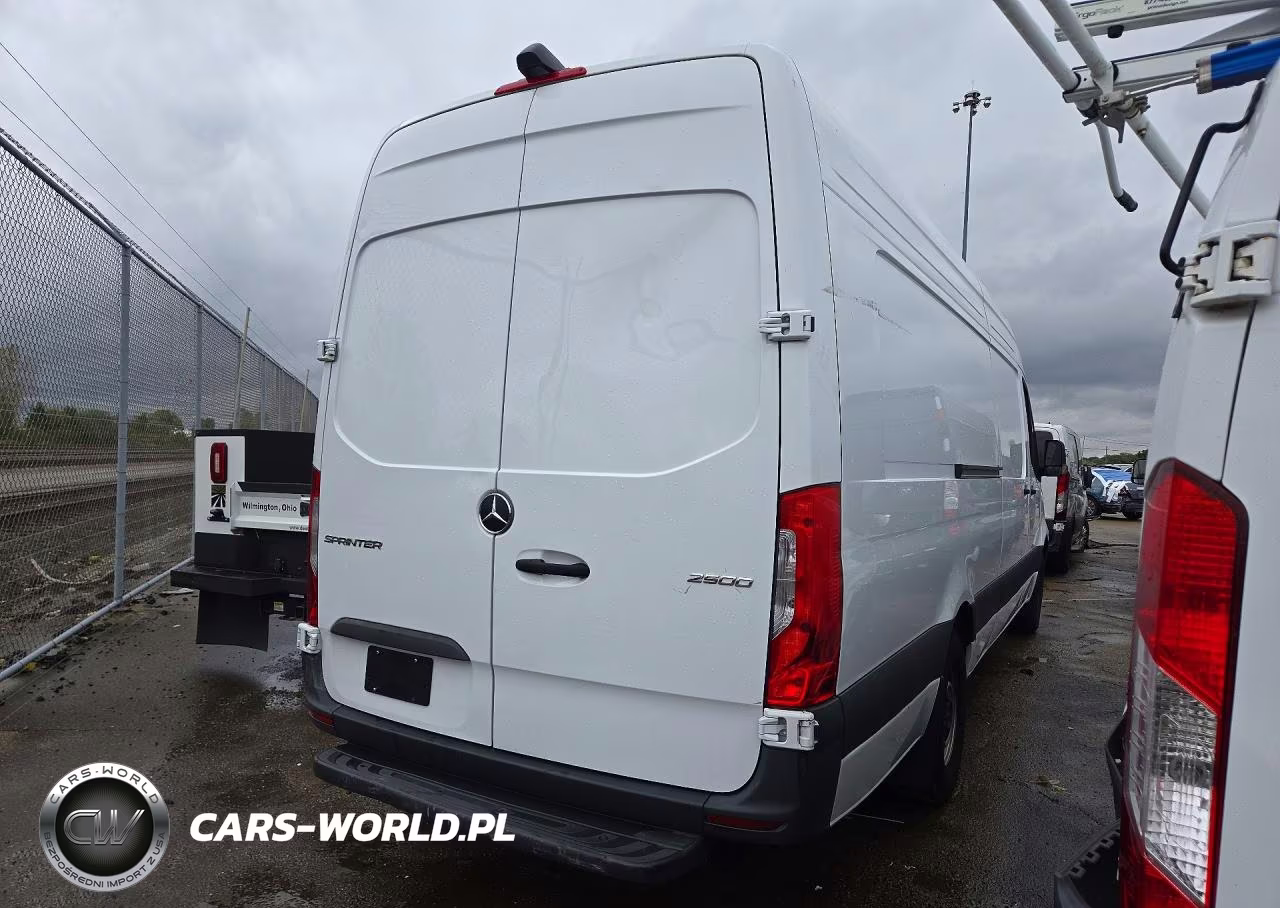 2024 Mercedes-Benz Sprinter 2500 Delivery Van VIN:W1Y4NDHY4RT176433 - 3