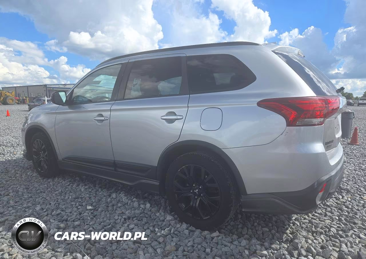 2018 Mitsubishi Outlander Se VIN:JA4AD3A36JZ051321 - 2