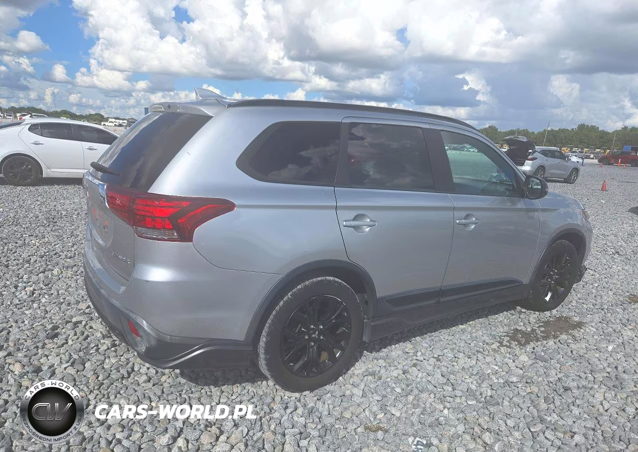 2018 Mitsubishi Outlander Se VIN:JA4AD3A36JZ051321 - 3