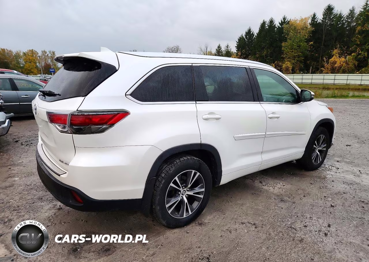 2016 Toyota Highlander Xle VIN:5TDJKRFH4GS233550 - 3