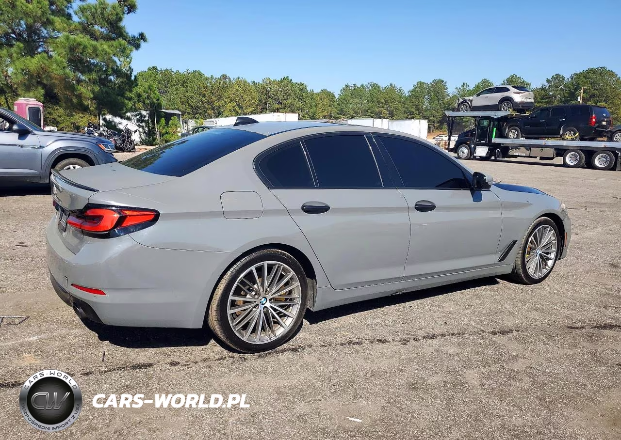 2018 BMW 530 Xi VIN:WBAJA7C58JWA72919 - 3
