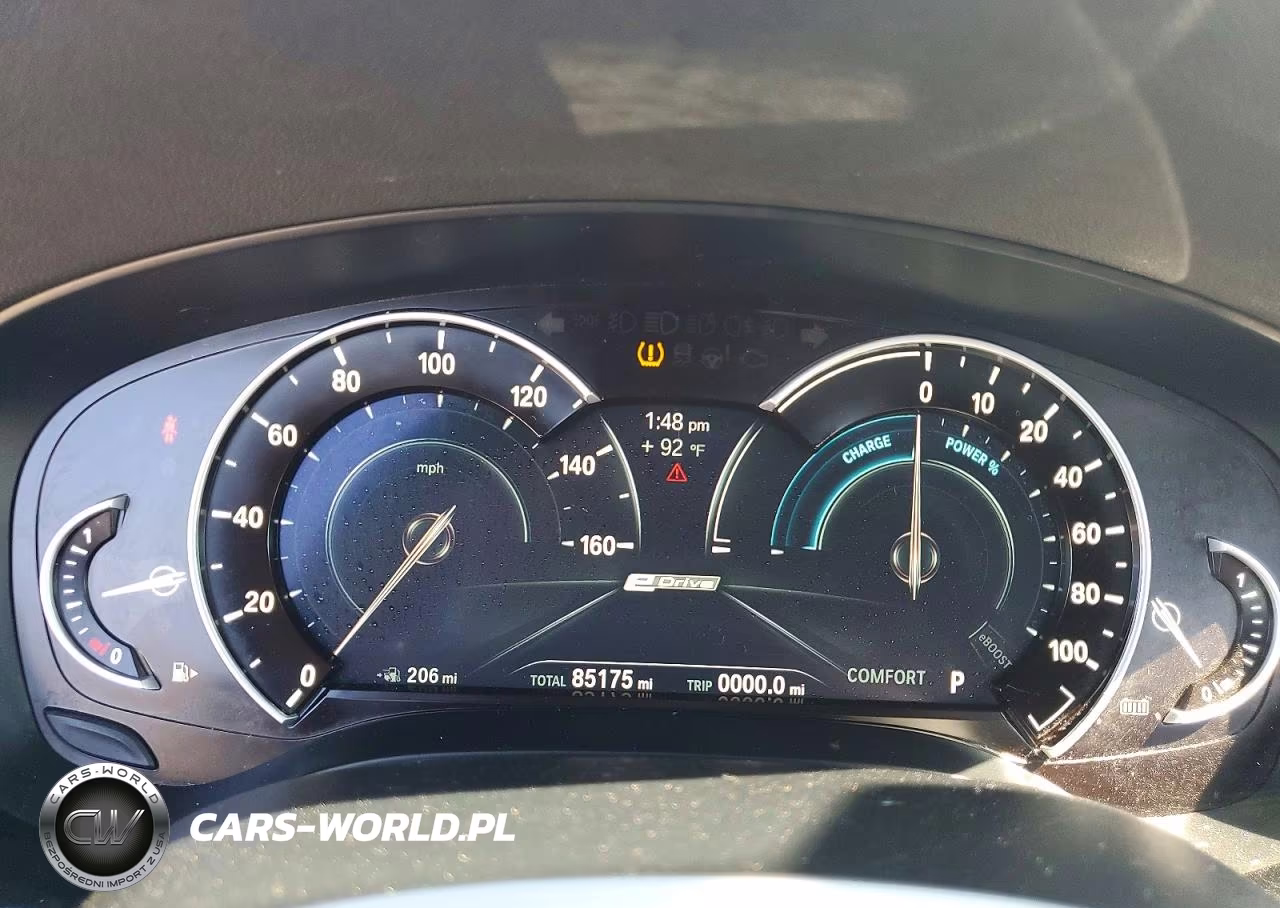 2018 BMW 530E VIN:WBAJA9C56JB253016 - 9