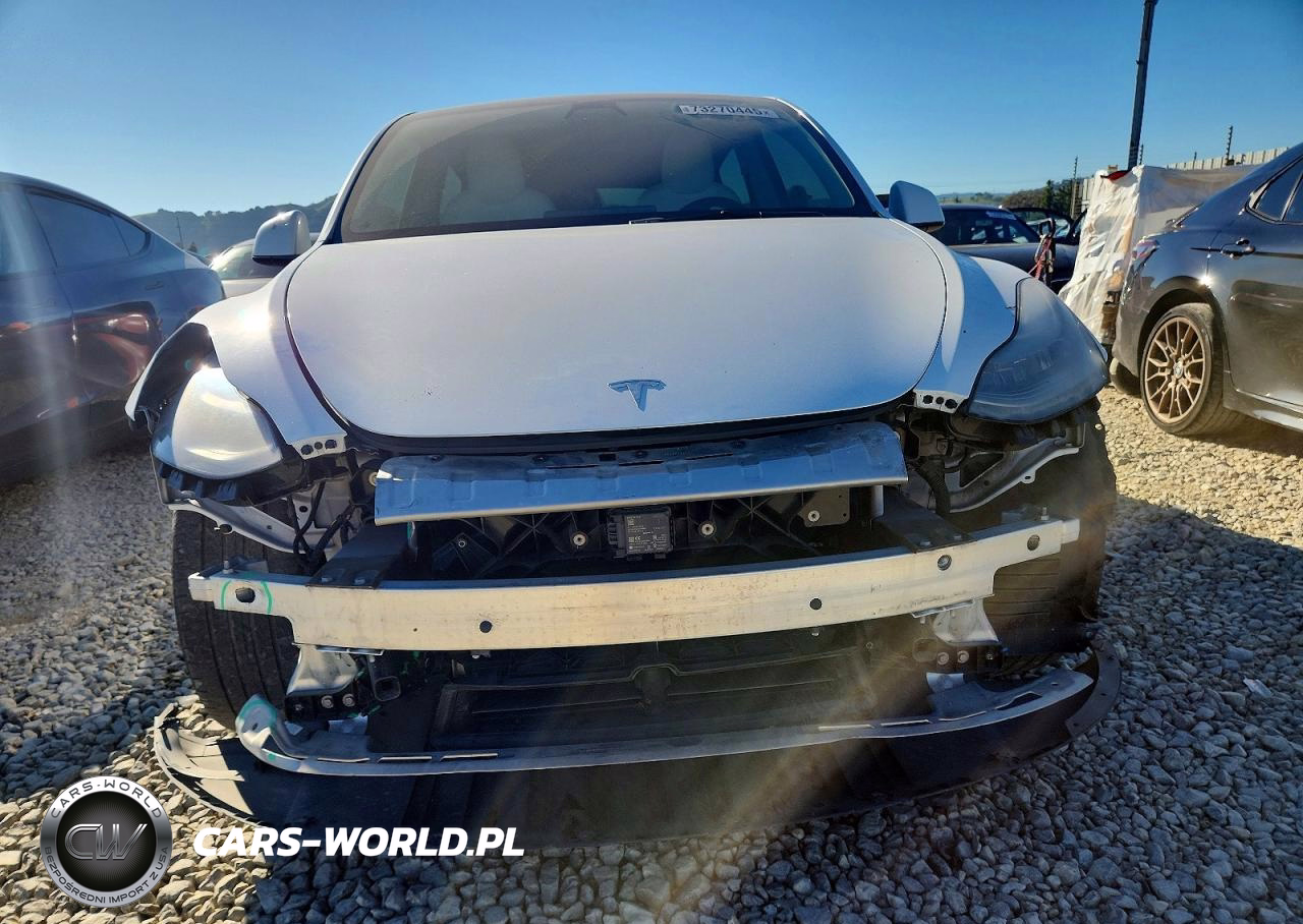 2021 Tesla Model Y VIN:5YJYGAEEXMF157566 - 5
