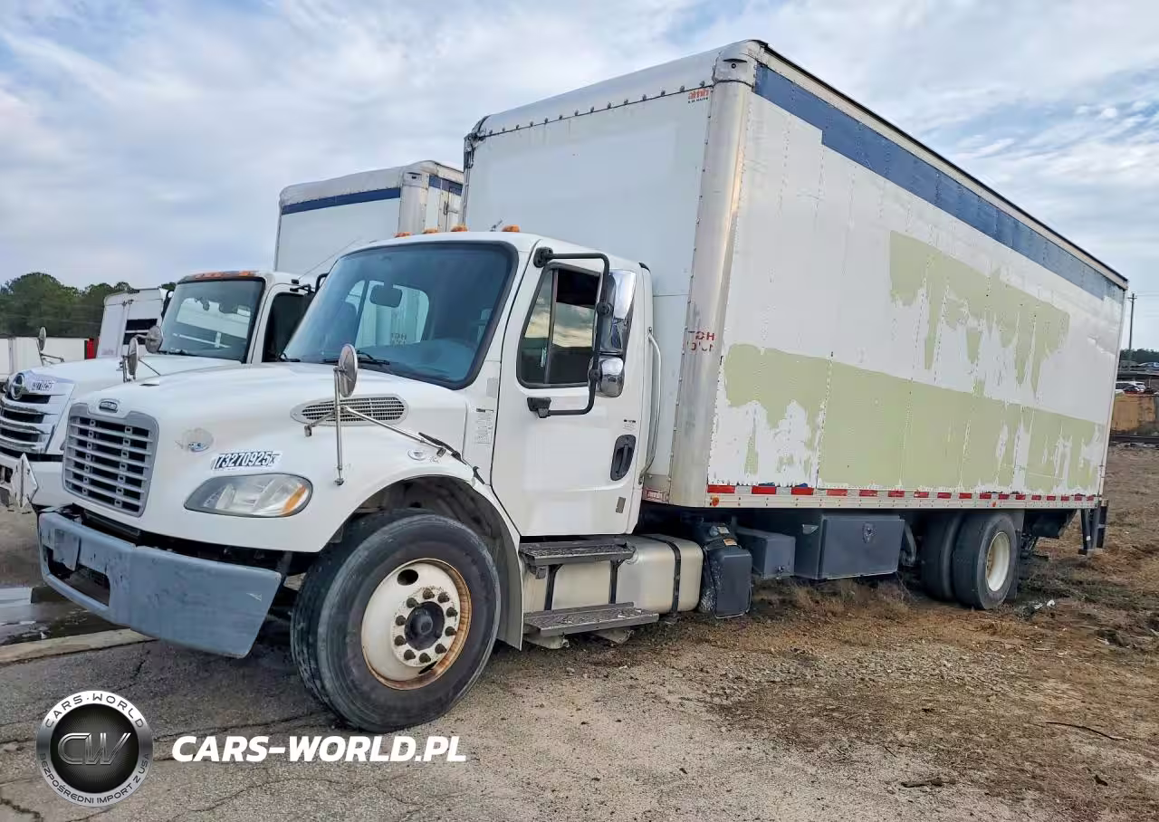 2016 Freightliner Business Class M2 Box Truck