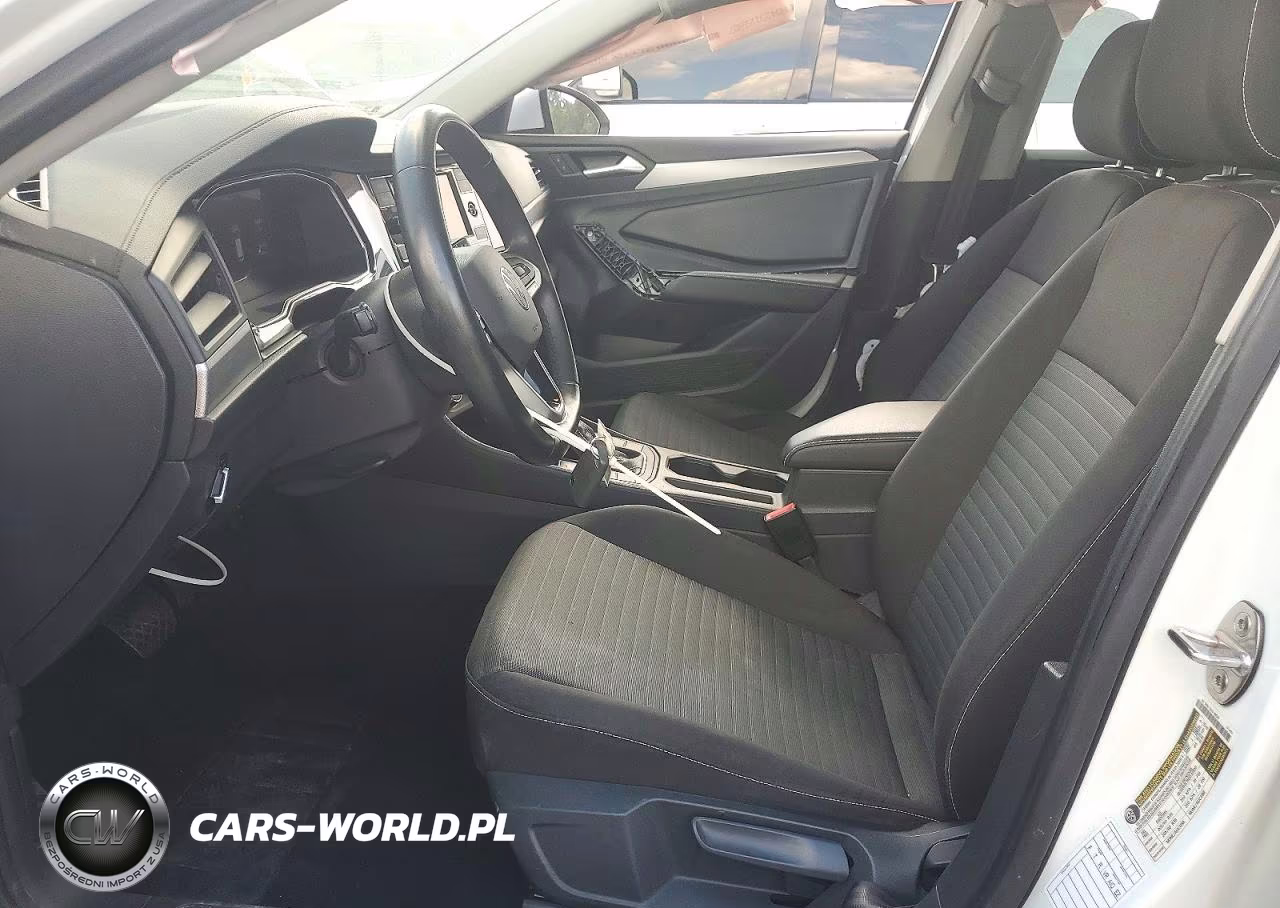 2024 Volkswagen Jetta S VIN:3VW5M7BU4RM048031 - 7