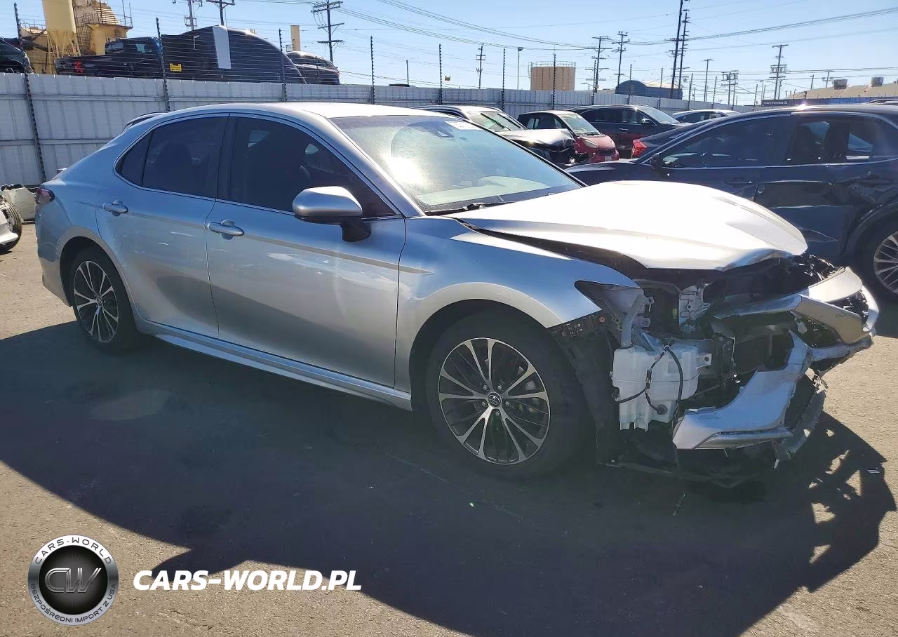 2018 Toyota Camry Se VIN:JTNB11HK5J3049451 - 4