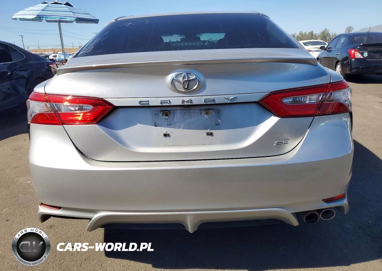 2018 Toyota Camry Se VIN:JTNB11HK5J3049451 - 6