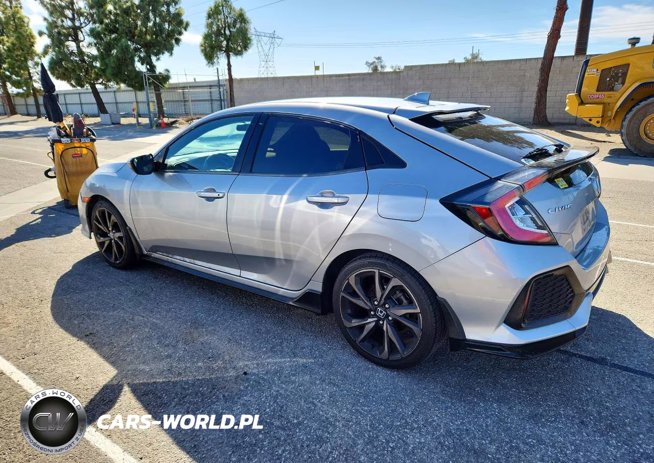 2018 Honda Civic Sport VIN:SHHFK7G42JU226998 - 2