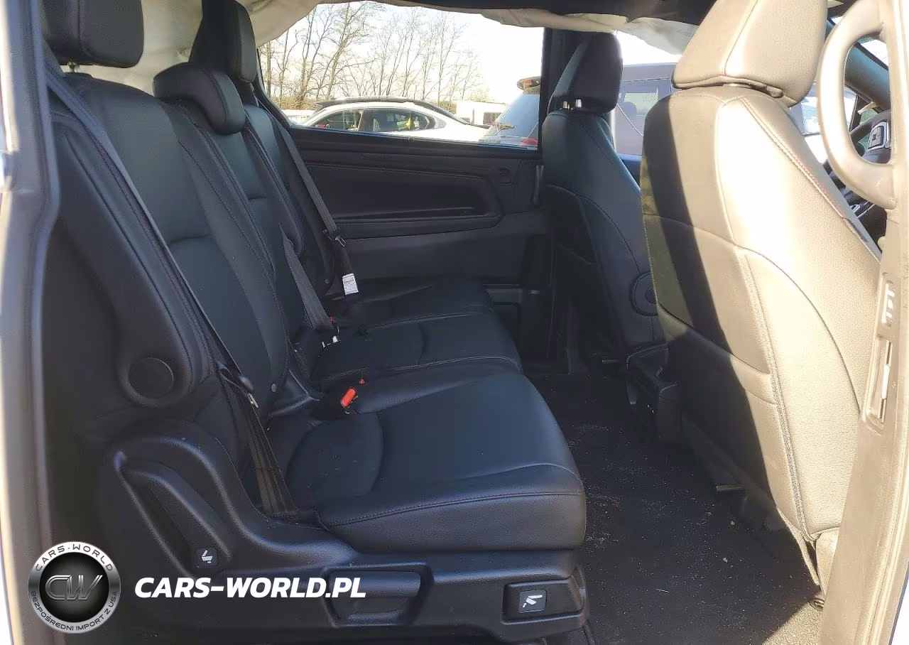 2025 Honda Odyssey Sport-L VIN:5FNRL6H74SB085755 - 11
