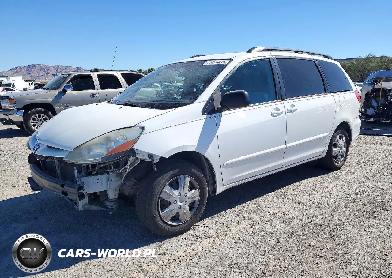2009 Toyota Sienna Le 8-Passenger