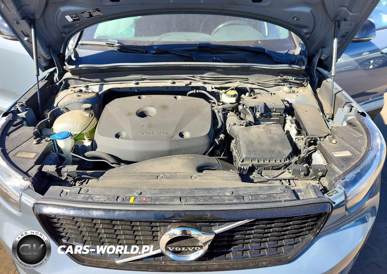 2020 Volvo Xc40 T5 R-Design VIN:YV4162UM5L2307388 - 11