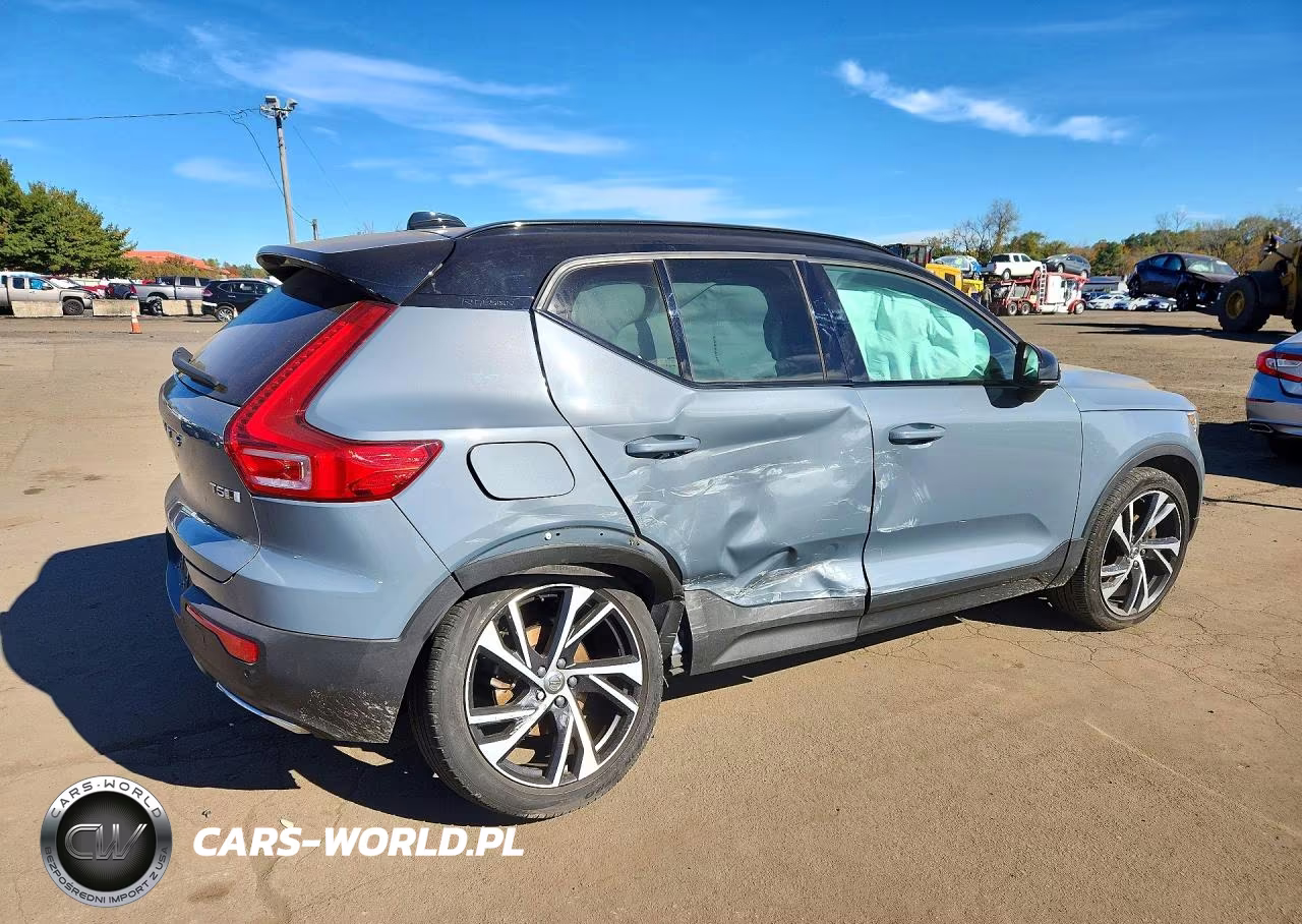 2020 Volvo Xc40 T5 R-Design VIN:YV4162UM5L2307388 - 3