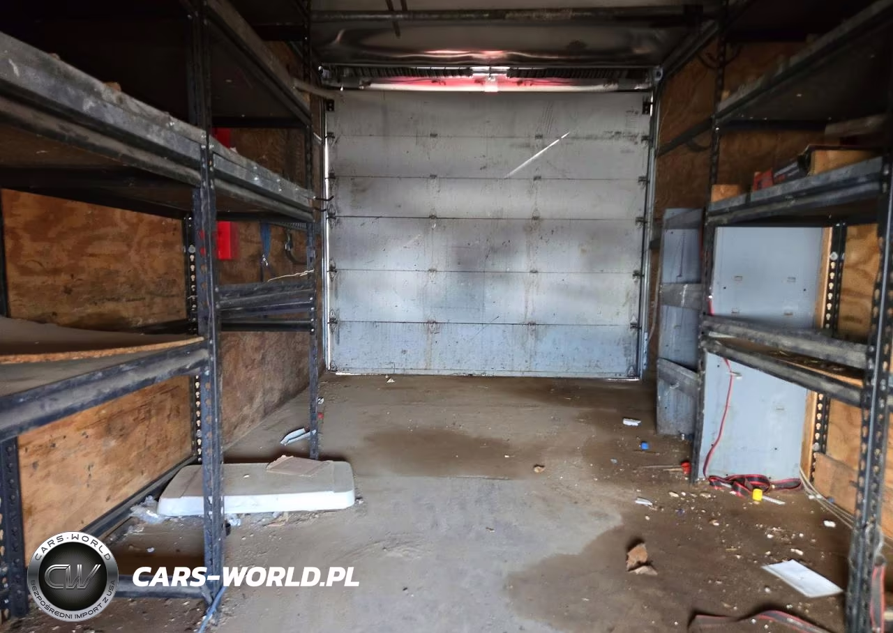 2015 Ford E350 Box Truck VIN:1FDWE3FL7FDA35369 - 11