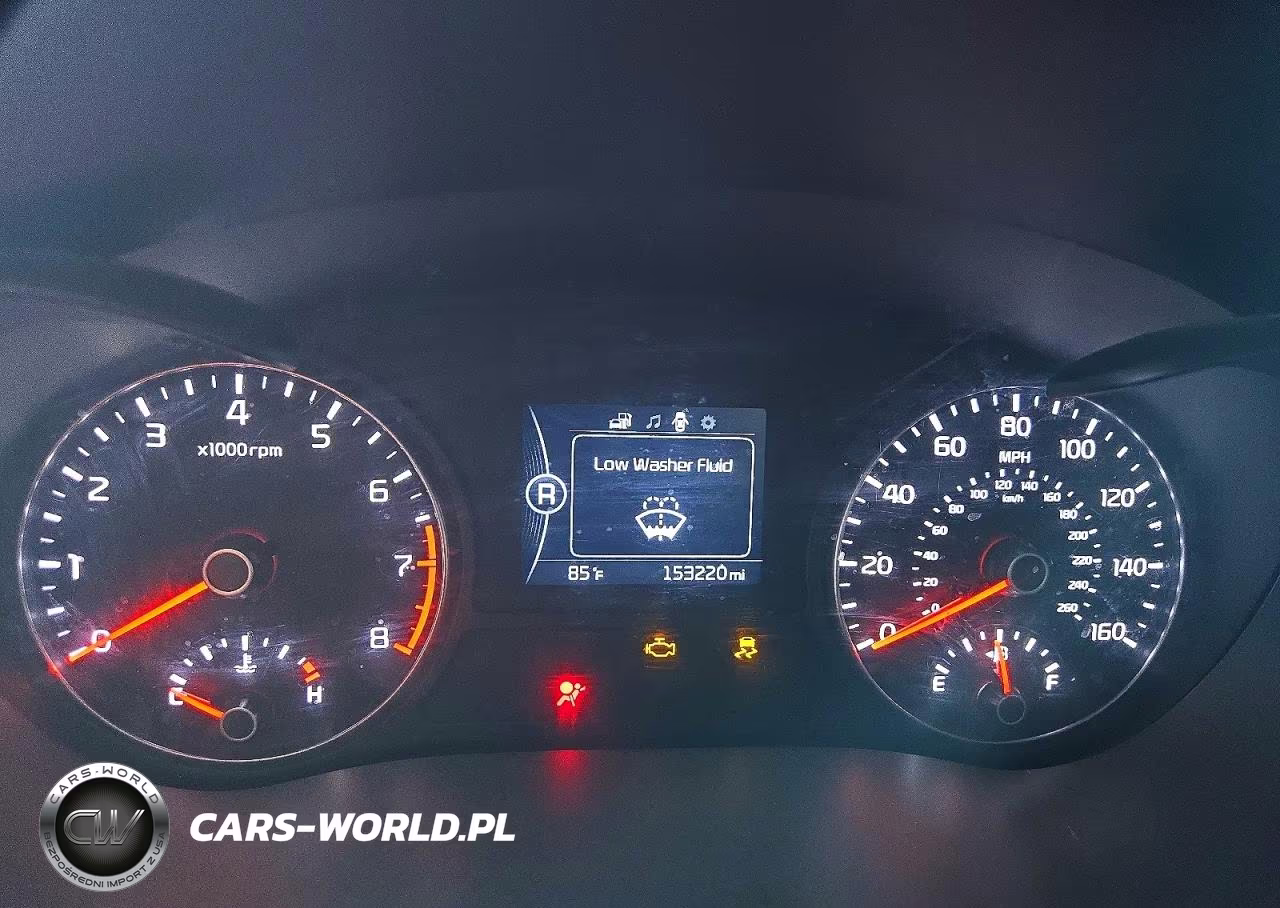 2018 Kia Optima Lx VIN:5XXGT4L34JG184605 - 9