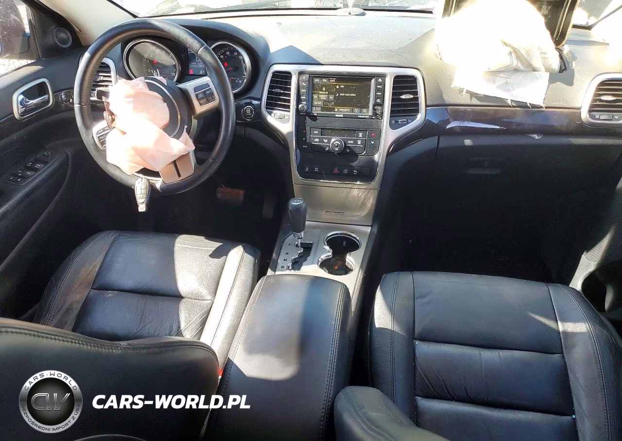 2013 Jeep Grand Cherokee Laredo VIN:1C4RJFAT2DC571395 - 8