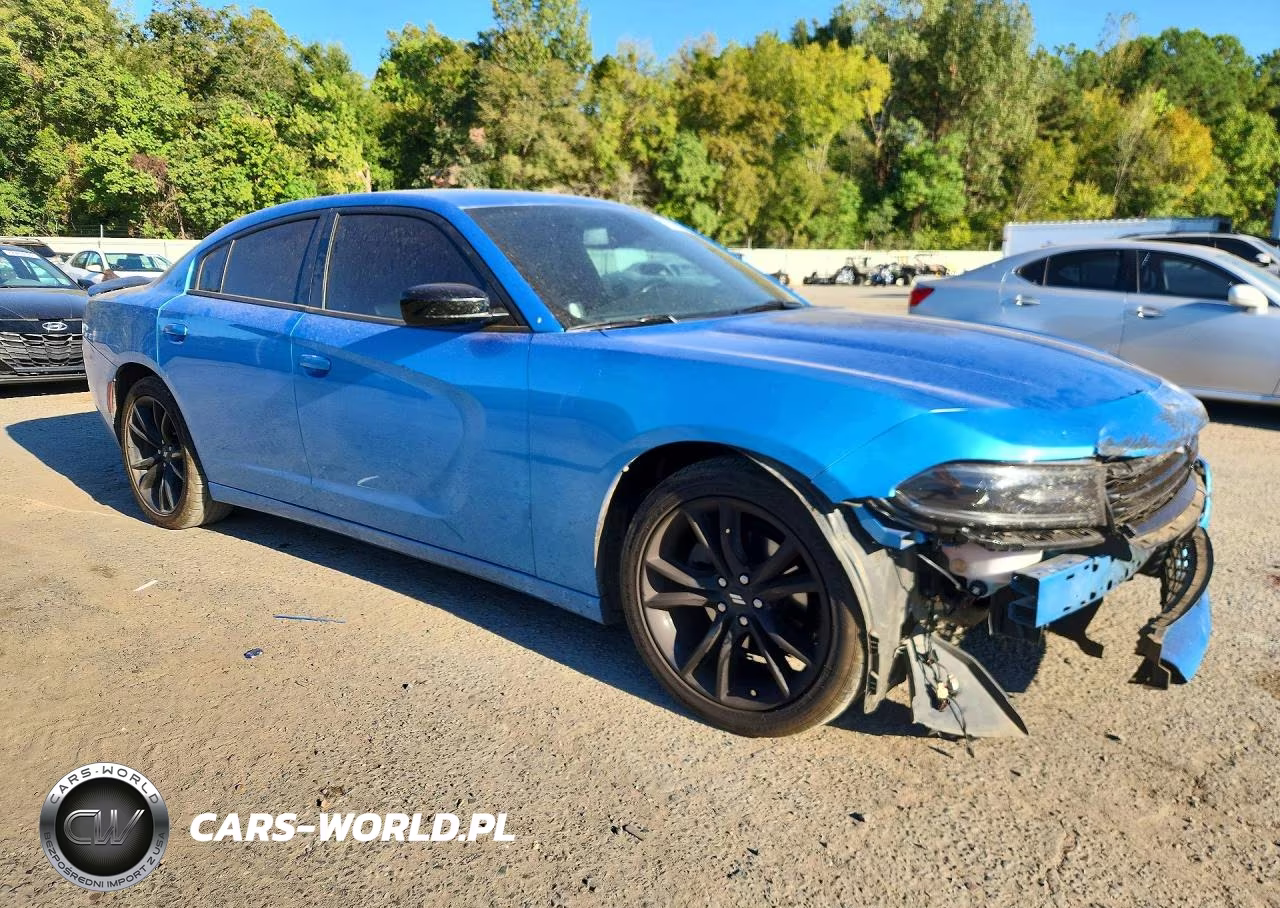 2018 Dodge Charger Sxt Plus VIN:2C3CDXHG1JH335734 - 4