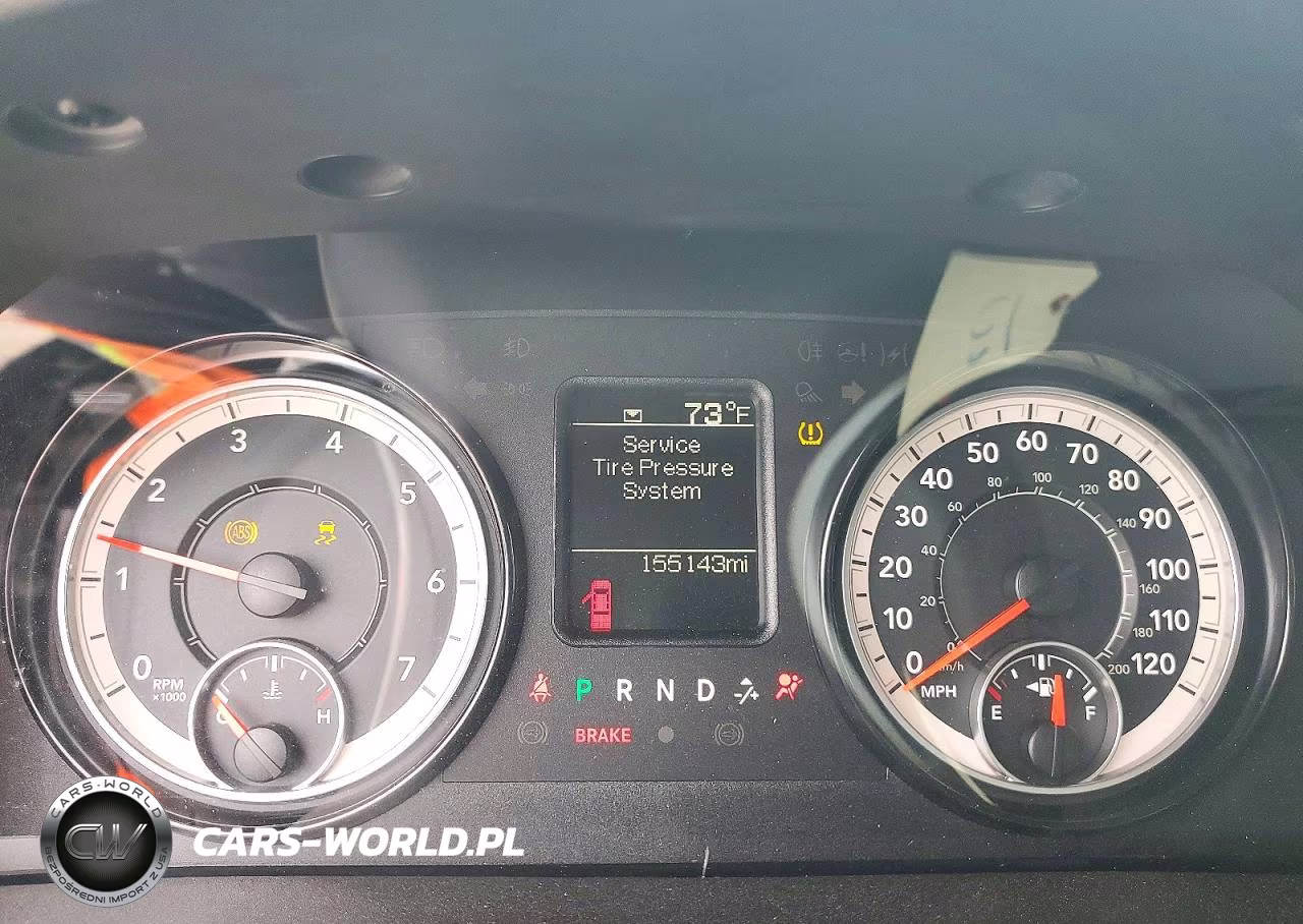2019 Ram 1500 Classic Tradesman VIN:1C6RR6FG3KS673805 - 9