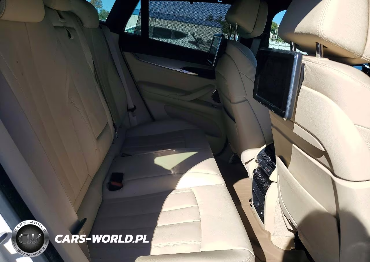 2015 BMW X6 xDrive50I VIN:5UXKU6C58F0F93897 - 11