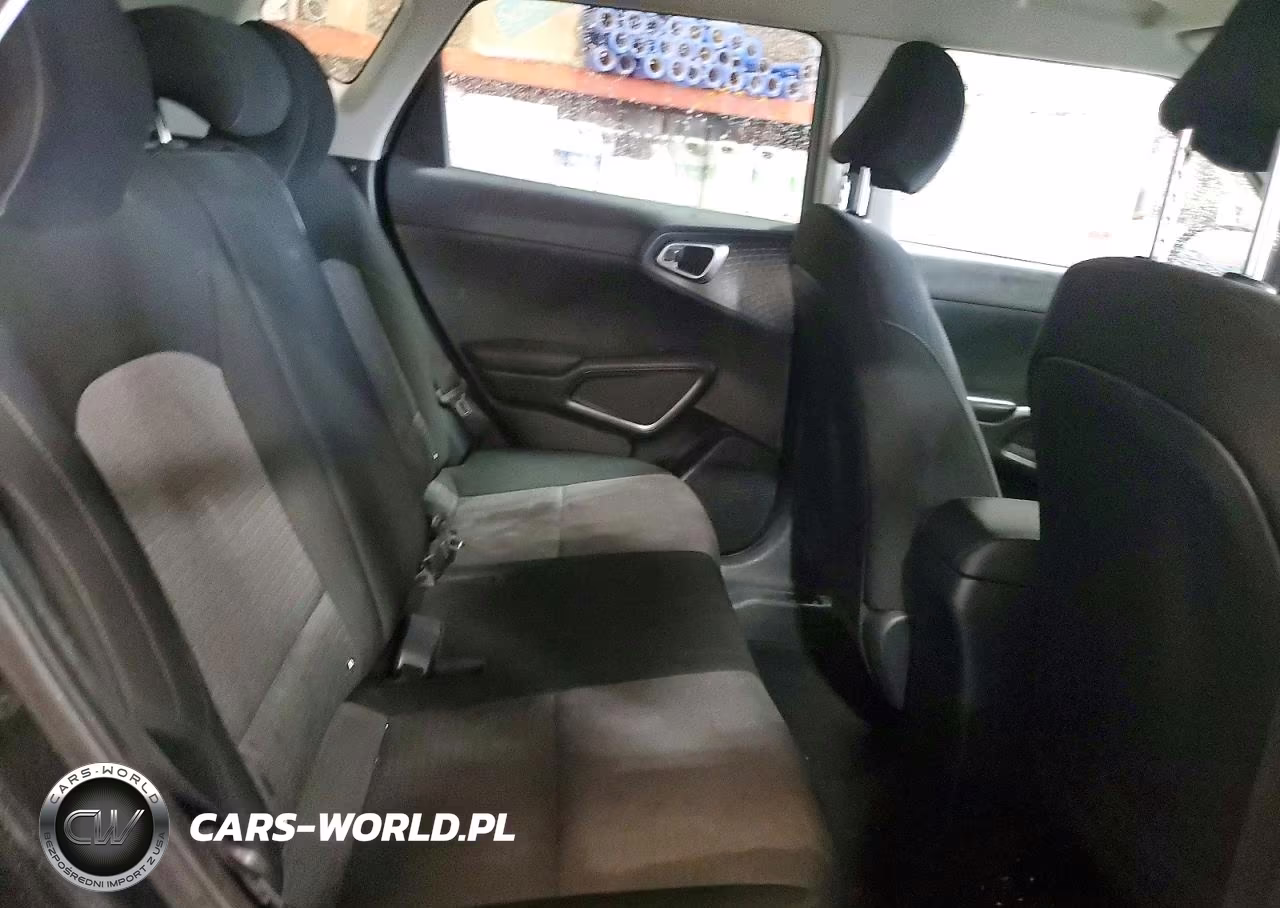 2020 Kia Soul S VIN:KNDJ23AU8L7018114 - 10