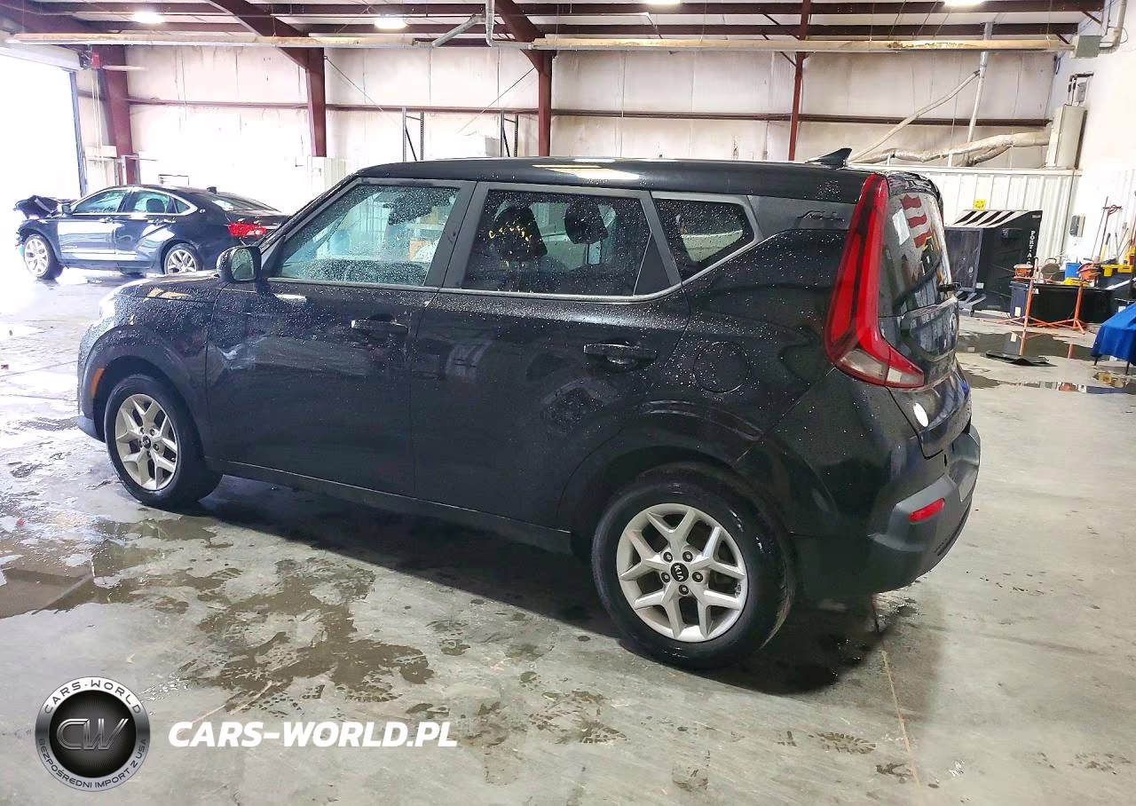2020 Kia Soul S VIN:KNDJ23AU8L7018114 - 2
