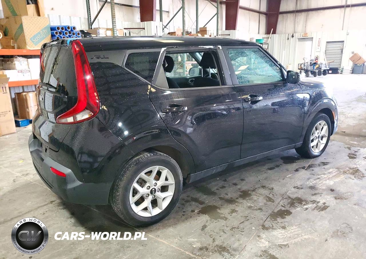 2020 Kia Soul S VIN:KNDJ23AU8L7018114 - 3