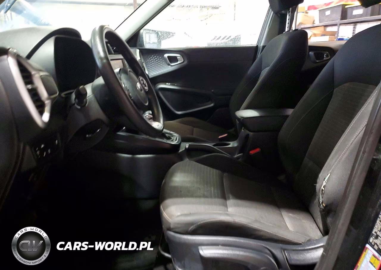 2020 Kia Soul S VIN:KNDJ23AU8L7018114 - 7