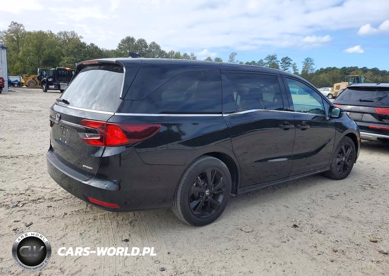 2024 Honda Odyssey Sport VIN:5FNRL6H7XRB056156 - 3