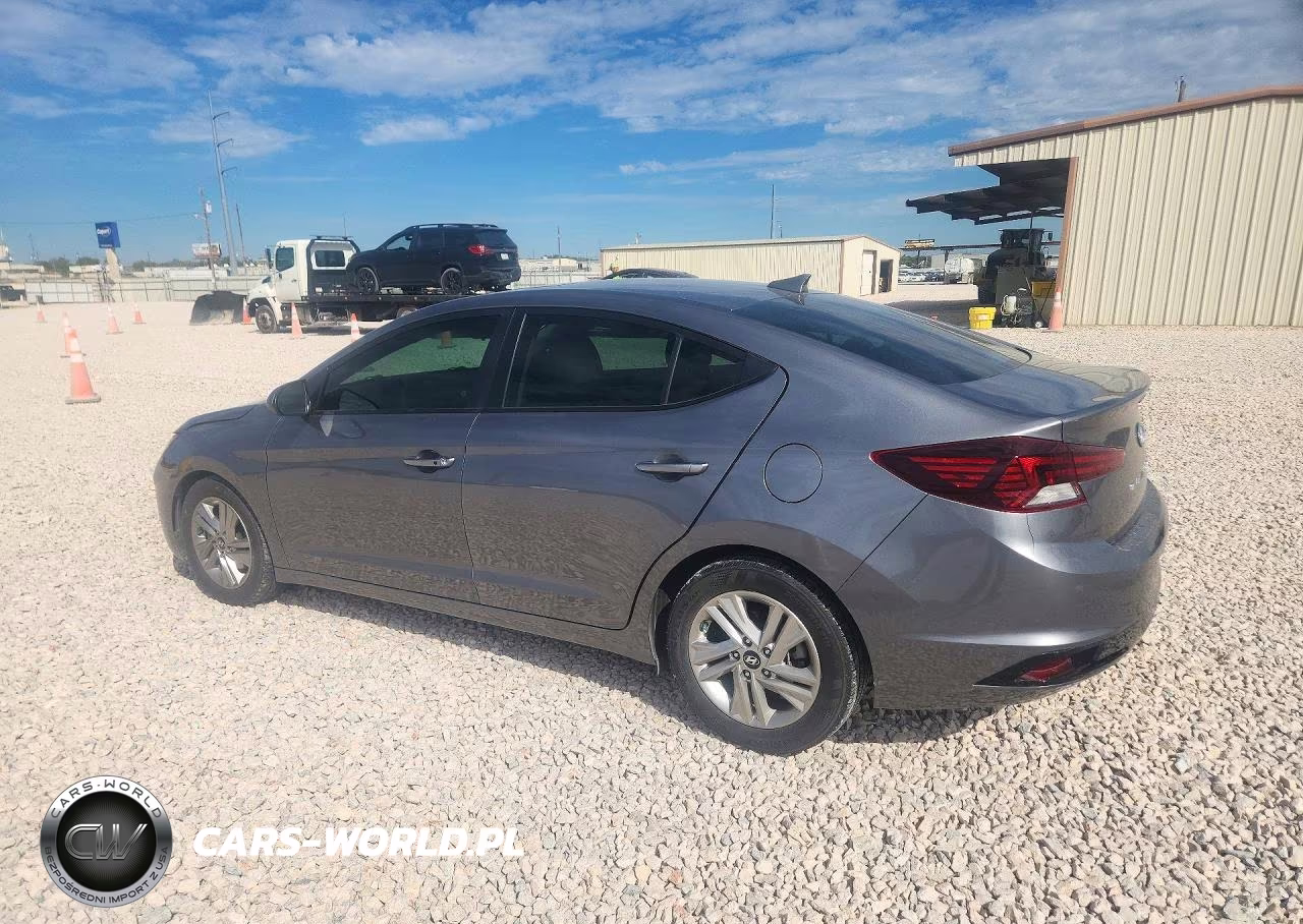 2019 Hyundai Elantra Value Edition VIN:5NPD84LF8KH446677 - 2